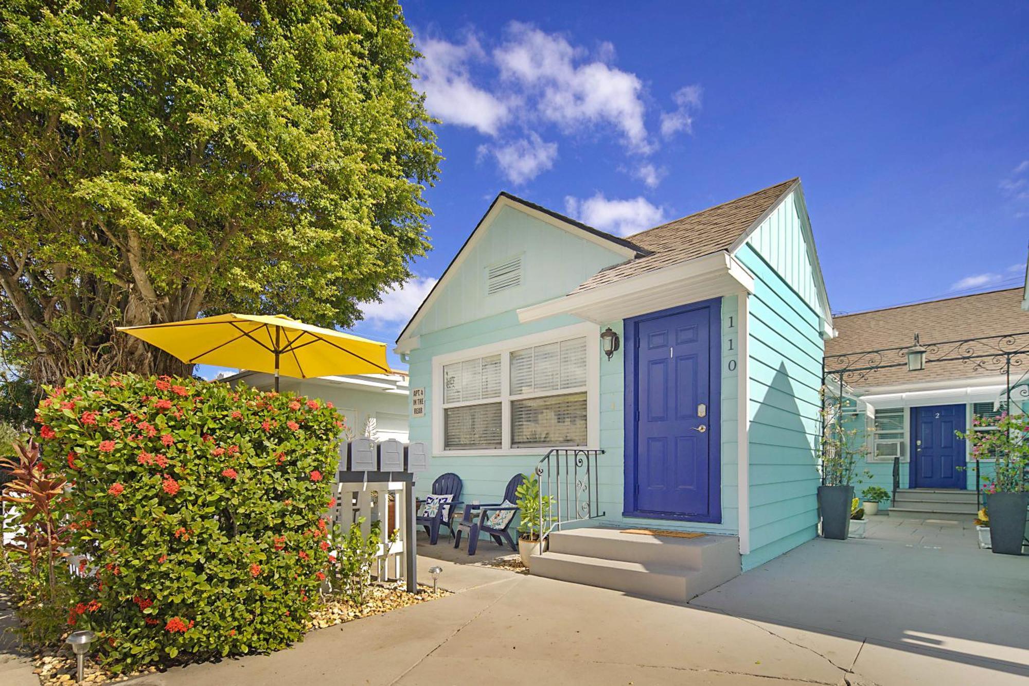 Steps To Beach & Downtown! Cozy Beach Bungalow #1 レイク・ワース エクステリア 写真